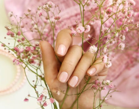 Manicure hybrydowy